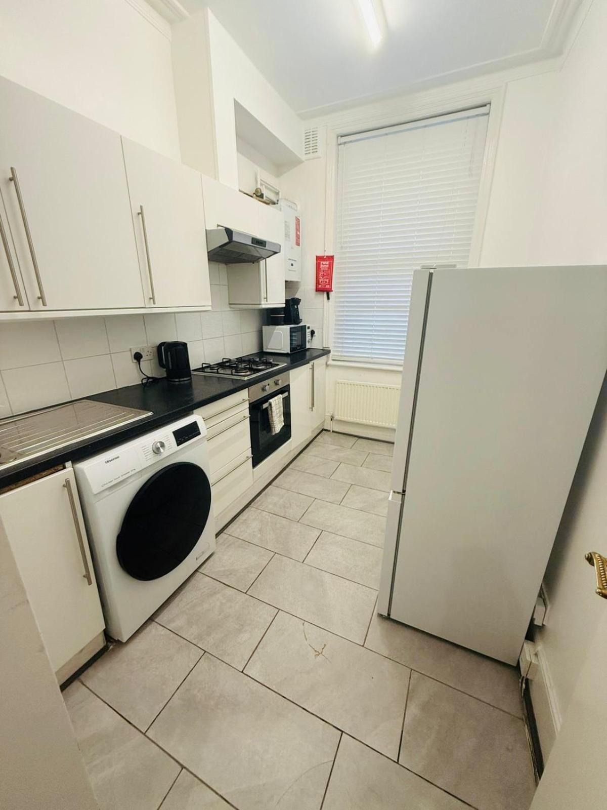 Cricklewood Broadway Guest Home Londres Quarto foto